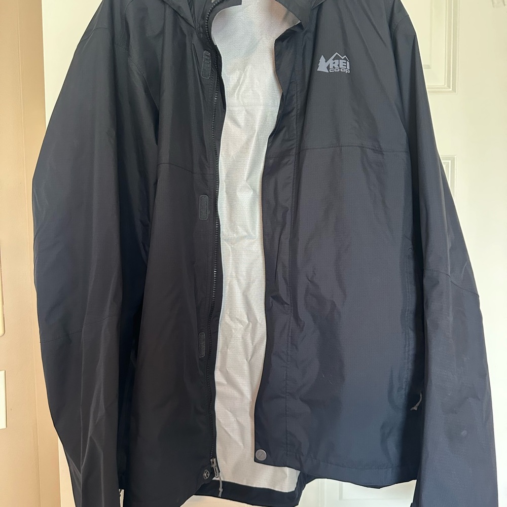 Men's REI Black Rain Jacket